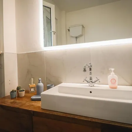Theo Beach Family Apartment
